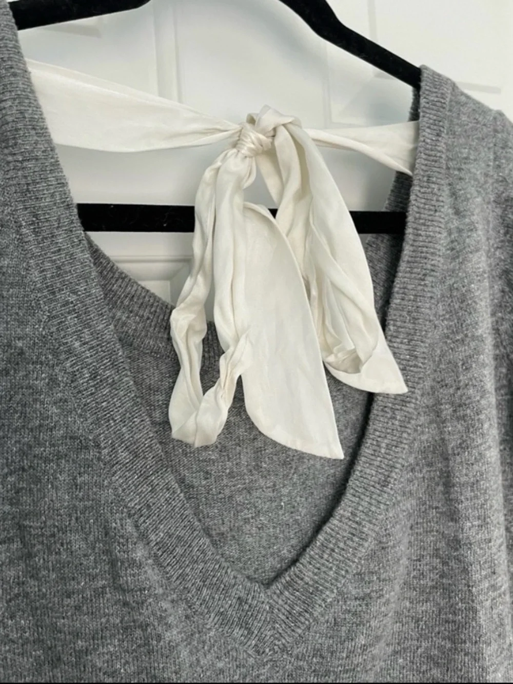 Anthro Zero Degrees Celsius Grey Lace Hem Sweater Bow Back Top M